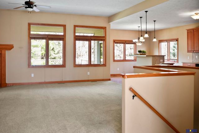 7746 Phares Drive, Lincoln, NE 68516