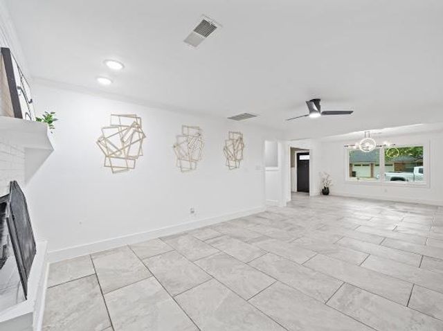 1206 Timber Ln, Friendswood, TX 77546