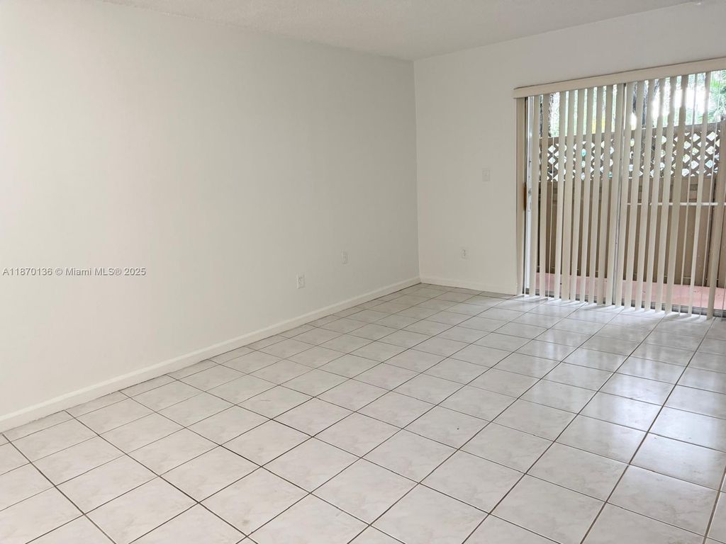 8500 SW 109th Ave 6-118, Miami, FL 33173