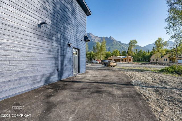15145 E Alpine Circle, Palmer, AK 99645