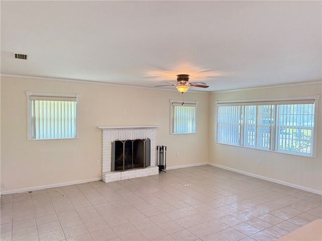 1620 5th Avenue, Vero Beach, FL 32960