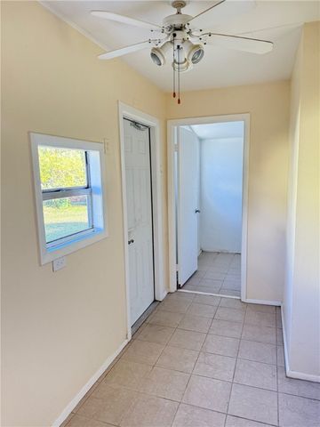 1620 5th Avenue, Vero Beach, FL 32960