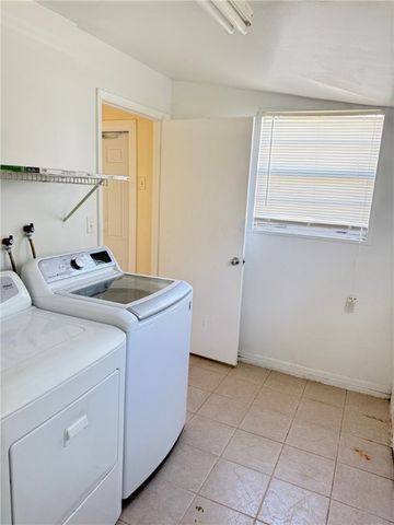 1620 5th Avenue, Vero Beach, FL 32960