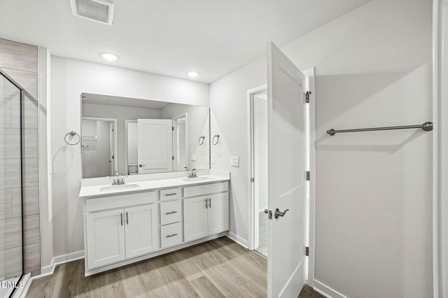 141 Gilded Eagle Avenue, Clayton, NC 27520