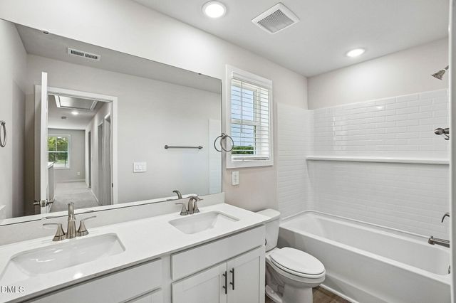 141 Gilded Eagle Avenue, Clayton, NC 27520