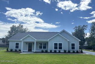 212 Hugo Street, Bay Saint Louis, MS 39520