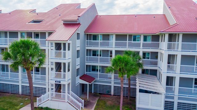 91 Mariners Cay Drive, Folly Beach, SC 29439