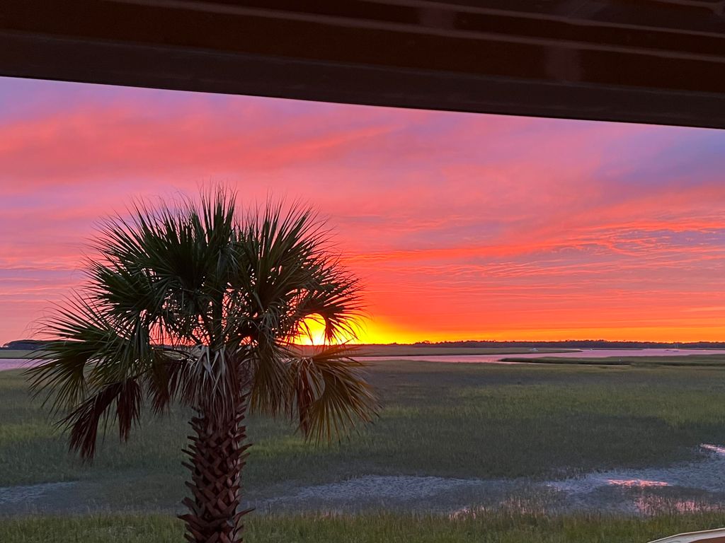 91 Mariners Cay Drive, Folly Beach, SC 29439