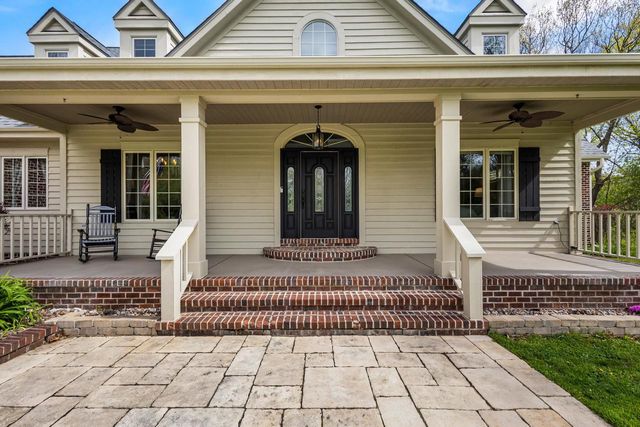 W326N4714 Buckhorn Drive, Nashotah, WI 53058