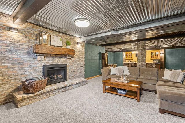 W326N4714 Buckhorn Drive, Nashotah, WI 53058