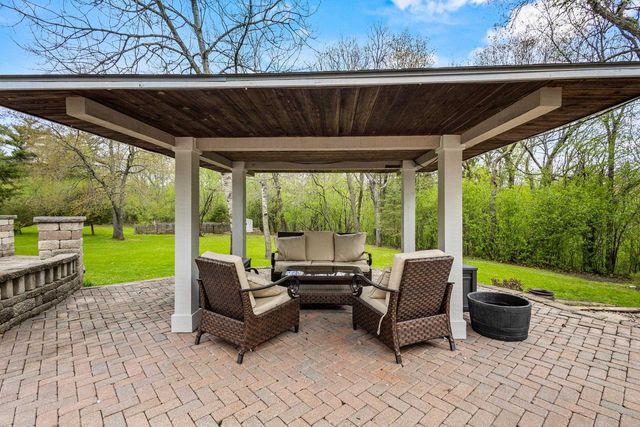W326N4714 Buckhorn Drive, Nashotah, WI 53058