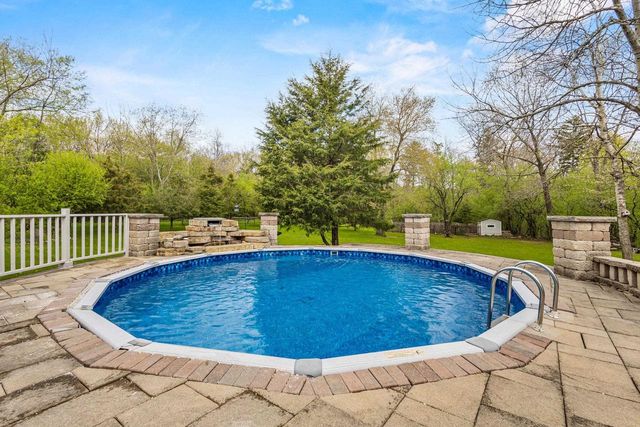 W326N4714 Buckhorn Drive, Nashotah, WI 53058