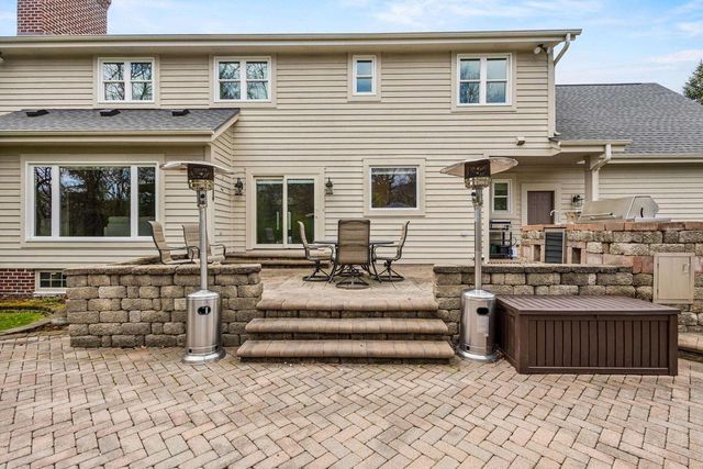 W326N4714 Buckhorn Drive, Nashotah, WI 53058