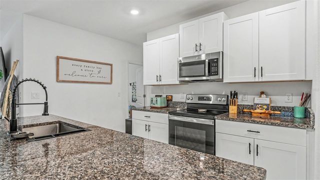 2063 OLD PASTURE LANE, Lakeland, FL 33801