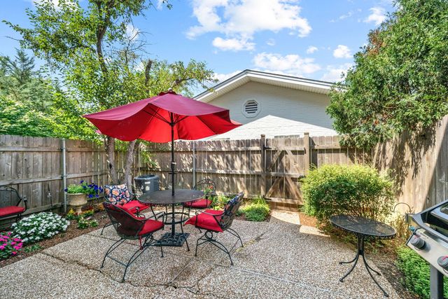 3115 Lake Avenue C, Wilmette, IL 60091