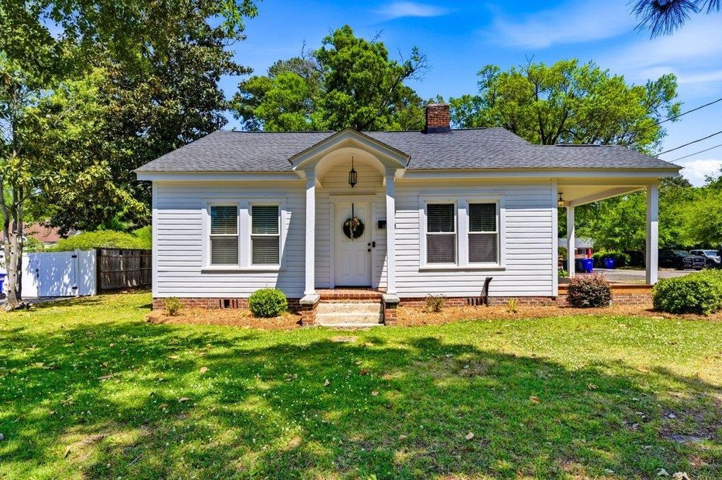 1300 Main St., Conway, SC 29526 — exterior