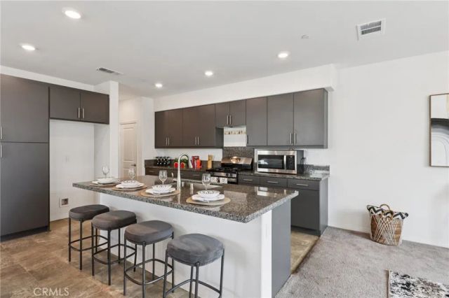 15280 Horizon 2, Fontana, CA 92336