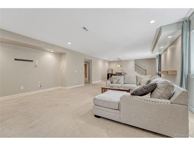 1955 S Danube Way, Aurora, CO 80013