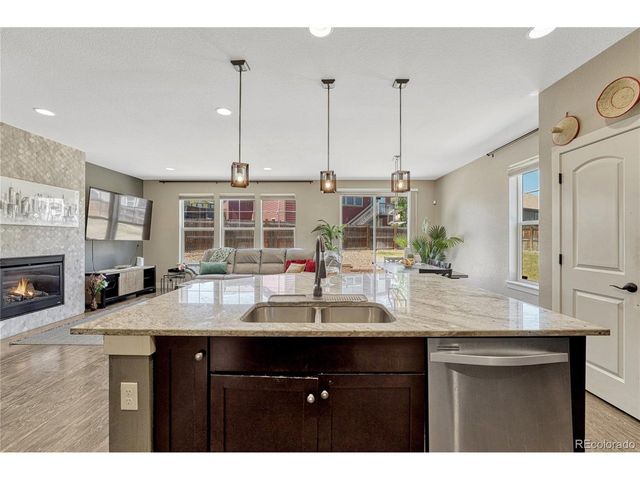 1955 S Danube Way, Aurora, CO 80013