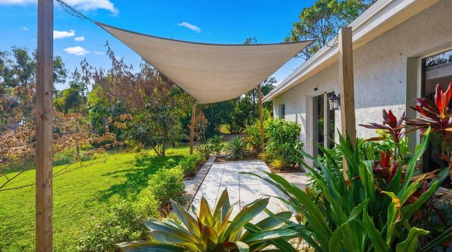 17830 49th Street N, Loxahatchee, FL 33470