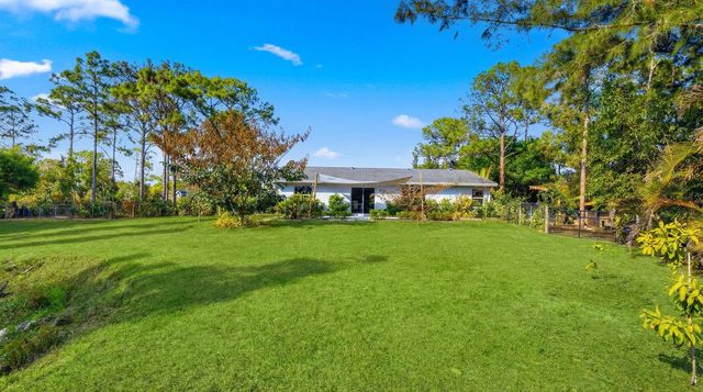 17830 49th Street N, Loxahatchee, FL 33470