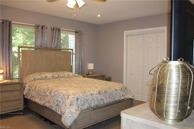 20 Corwin CIR, Hampton, VA 23666