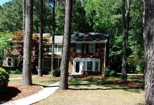 20 Corwin CIR, Hampton, VA 23666