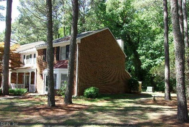 20 Corwin CIR, Hampton, VA 23666