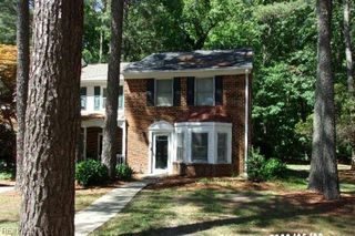 20 Corwin CIR, Hampton, VA 23666