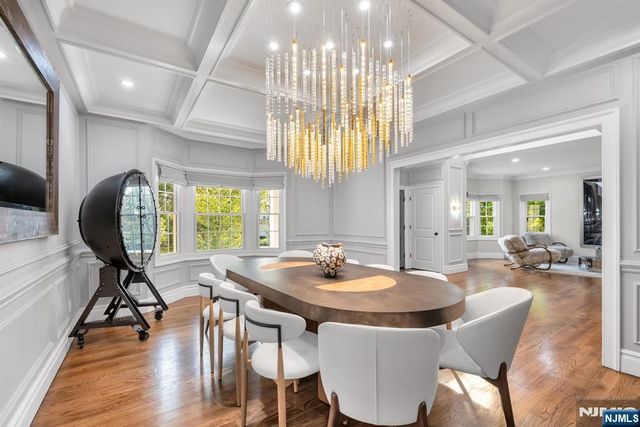 7 Brookside Drive, Upper Saddle River, NJ 07458