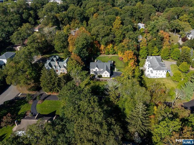 7 Brookside Drive, Upper Saddle River, NJ 07458