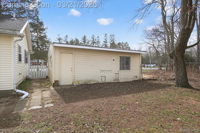 40220 Harris Road, Belleville, MI 48111