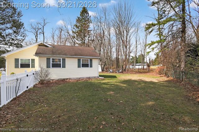 40220 Harris Road, Belleville, MI 48111