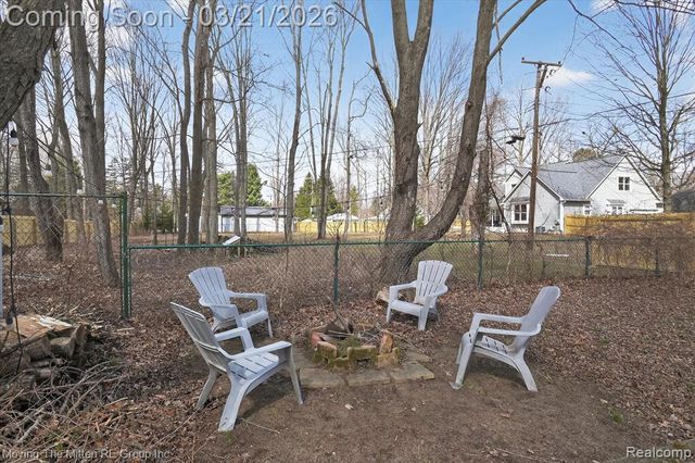 40220 Harris Road, Belleville, MI 48111