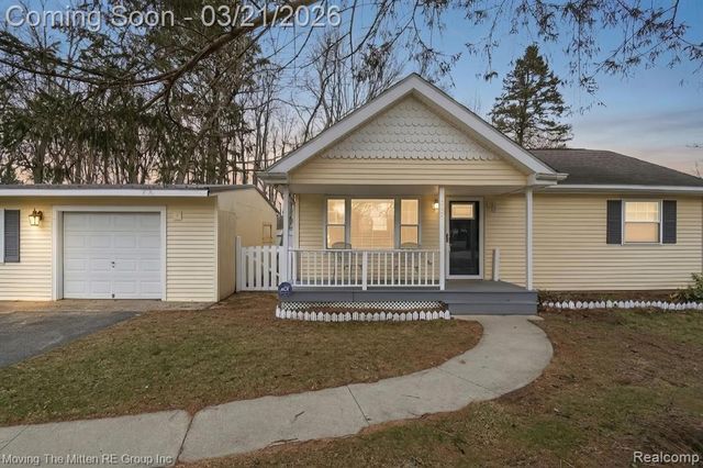 40220 Harris Road, Belleville, MI 48111