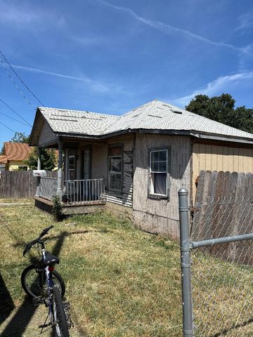 2443 Date St, Live Oak, CA 95953