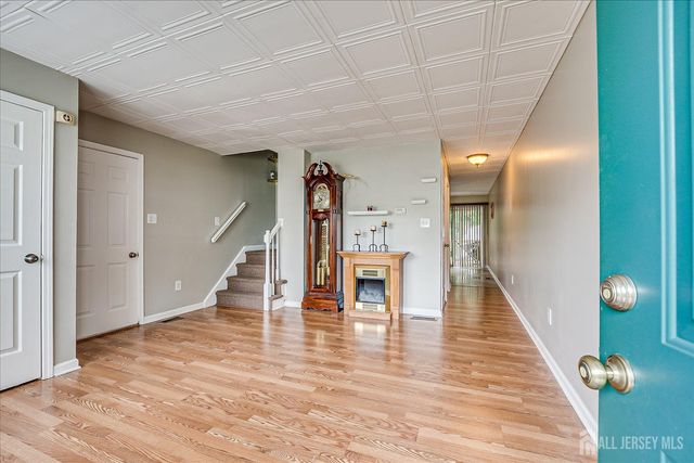 73-81 Mariners Court, Plainfield, NJ 07063