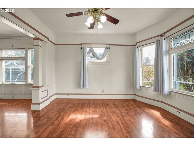 5636 N DELAWARE Ave, Portland, OR 97217