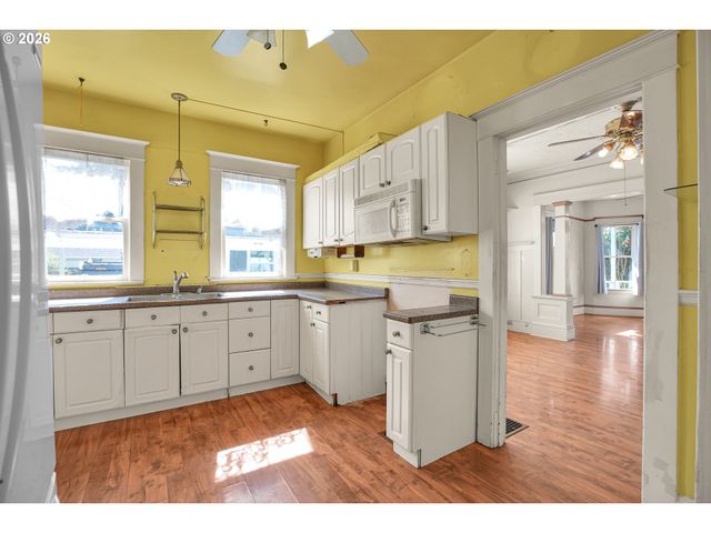 5636 N DELAWARE Ave, Portland, OR 97217