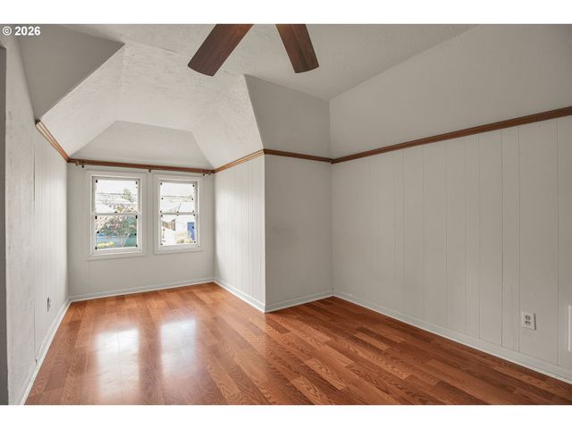 5636 N DELAWARE Ave, Portland, OR 97217