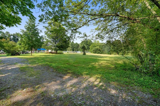 2639 Eugene Reed Rd, Woodbury, TN 37190
