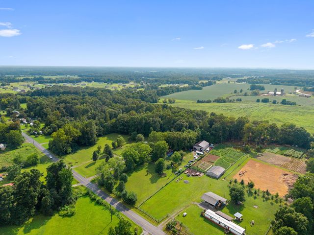 2639 Eugene Reed Rd, Woodbury, TN 37190