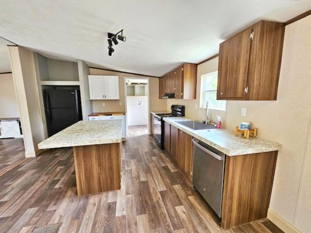 1032 Reeves Road, Garwood, TX 77442
