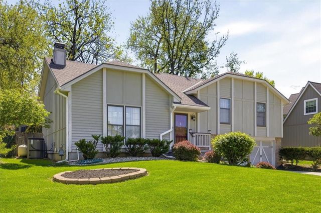 7805 W 114 Terrace, Overland Park, KS 66210