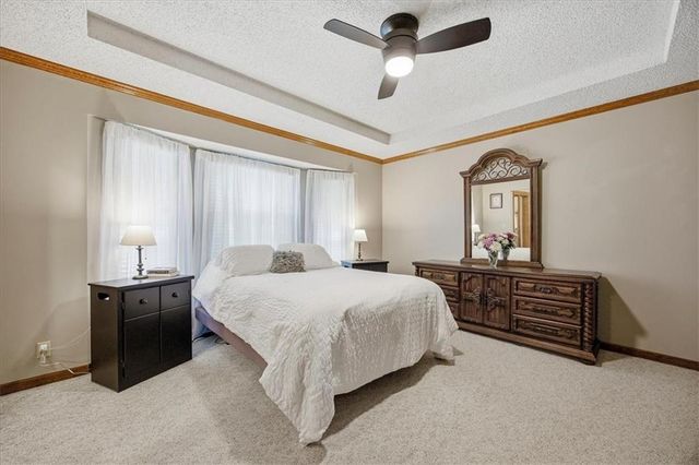 7805 W 114 Terrace, Overland Park, KS 66210