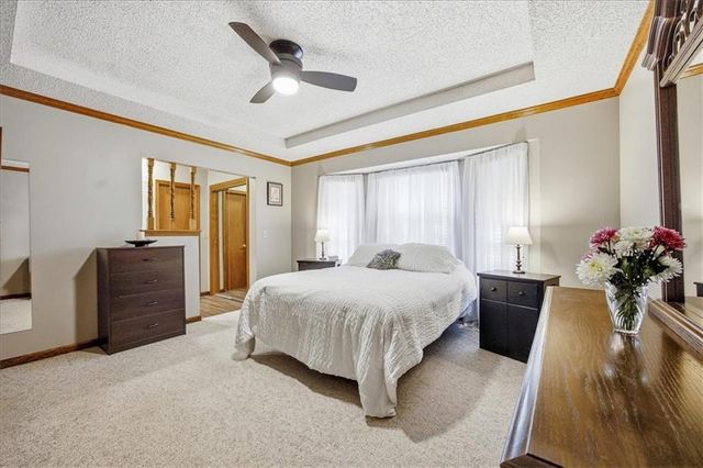 7805 W 114 Terrace, Overland Park, KS 66210