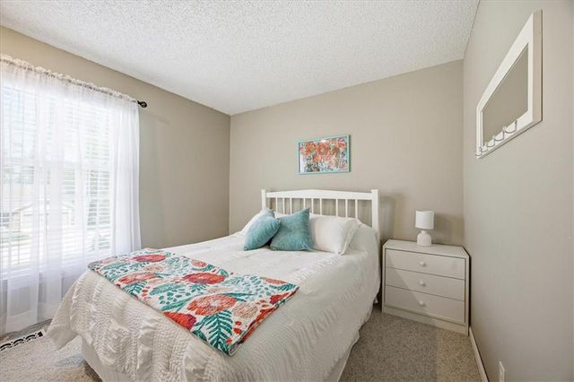 7805 W 114 Terrace, Overland Park, KS 66210