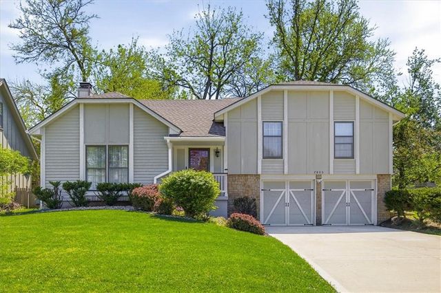 7805 W 114 Terrace, Overland Park, KS 66210