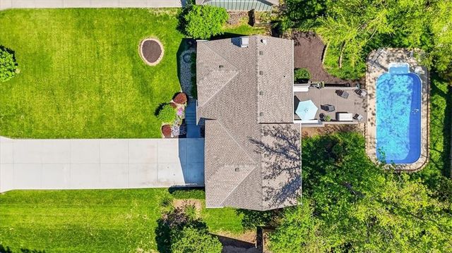 7805 W 114 Terrace, Overland Park, KS 66210