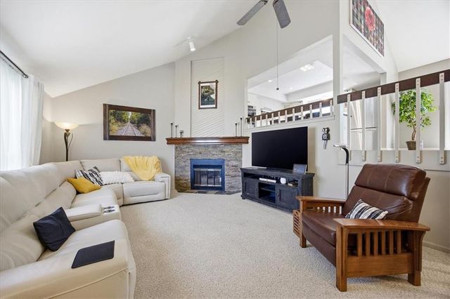7805 W 114 Terrace, Overland Park, KS 66210